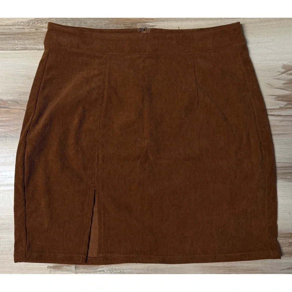 Windsor Corduroy High-Rise Mini Skirt w/ Side Slit Brown Size L - Picture 3 of 6